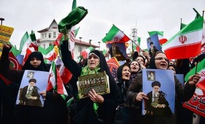 Pour le 7ème jour consécutif, des rassemblements dans différentes villes iraniennes se poursuivent pour condamner les récentes émeutes et des interventions extérieures3