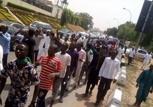 Les musulmans nigérians poursuivent les manifestations pacifiques, exigeant la libération de Sheikh Zakzaky3