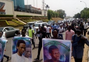 Les musulmans nigérians poursuivent les manifestations pacifiques, exigeant la libération de Sheikh Zakzaky4