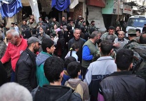 L'Armée Arabe Syrienne apporte une aide aux personnes dans la Ghouta orientale4