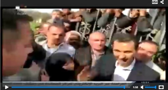 Le président Assad avec les gens de la Gouta Orientale qui ont été libérés par les héros de l’Armée Arabe Syrienne des mains des terroristes