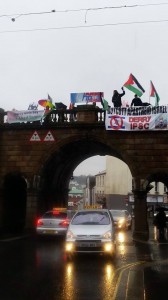 Les Irlandais ont escaladé les murs de Derry hier pour la Palestine, pour Ahed Tamimi & sa famille3