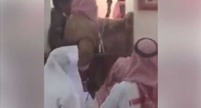 Sermon du vendredi après avoir critiqué Mohammed bin Salman et avoir ouvert des projets dans le royaume