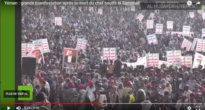 [Vidéo] | Grande manifestation après la mort du chef houthi Al-Sammad