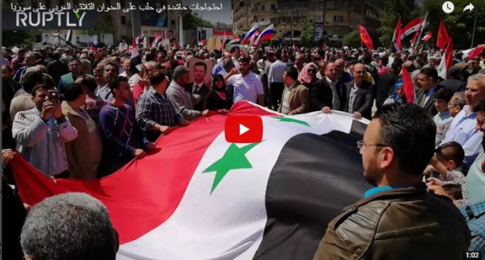 Manifestations massives à Alep contre l’agression agression des USA, de la France et de la Grande-bretagne