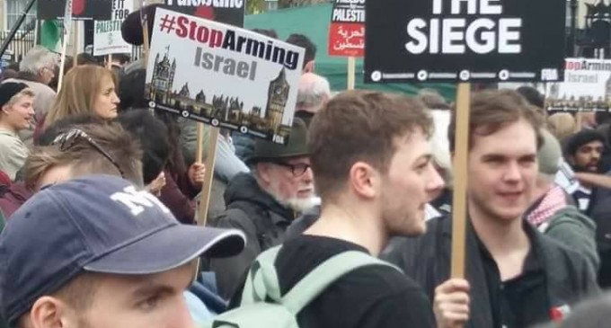 Photos prises lors d’une manifestation en soutien à la Palestine hier