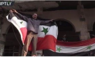 Regardez la joie des habitants de la Douma après la libération de la ville par l’Armée Arabe Syrienne