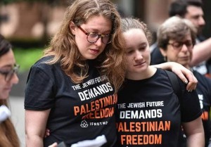 Des manifestations à Washington D.C. rejetant le transfert de l'ambassade américaine à Jérusalem3