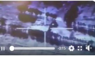 Images de l&rsquo;armée de l&rsquo;air irakienne détruisant un centre de commandement de Daesh dans le village de Dashishah à Hasakah, en Syrie