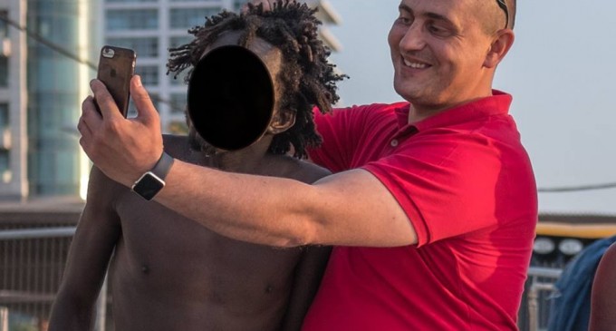 Vidéo choc de migrants humiliés à Tel-Aviv