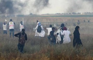 Ce sont les derniers moments de Razan Al-Najjar avant qu'elle ne soit abattue par un sniper israélien2