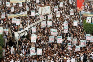 Des milliers de personnes manifestent à Sanaa, au Yémen, pour soutenir la cause palestinienne2