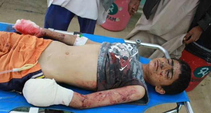 Pourquoi les gouvernements du Royaume-Uni et des États-Unis fournissent-ils des bombes à sous-munitions à l’Arabie Saoudite ?