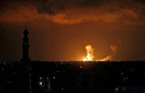 Tout Gaza est soumis à des attaques de l'aviation israélienne.2
