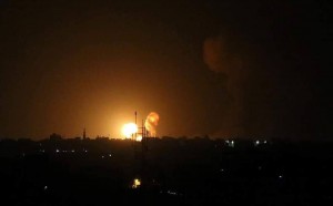 Tout Gaza est soumis à des attaques de l'aviation israélienne.3