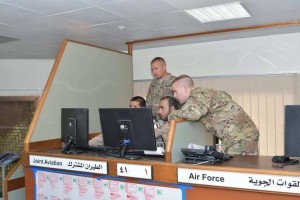 Des photos divulguées montrent des éléments et des officiers des forces américaines supervisant le meurtre du peuple yéménite en coordination avec les forces émiratis1