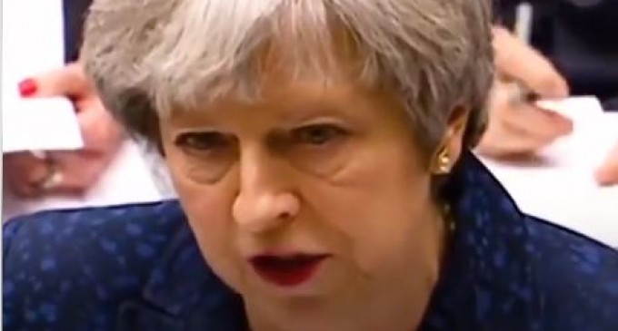 Quelque chose que le premier ministre britannique Theresa May ne veut pas que vous sachiez