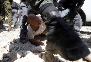 Brutalité sans relâche...1