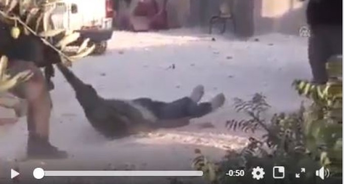 Les forces d&rsquo;occupation israéliennes attaquent violemment les palestiniens qui tentent d’empêcher les bulldozers israéliens de démolir leurs maisons près de Bethléem !