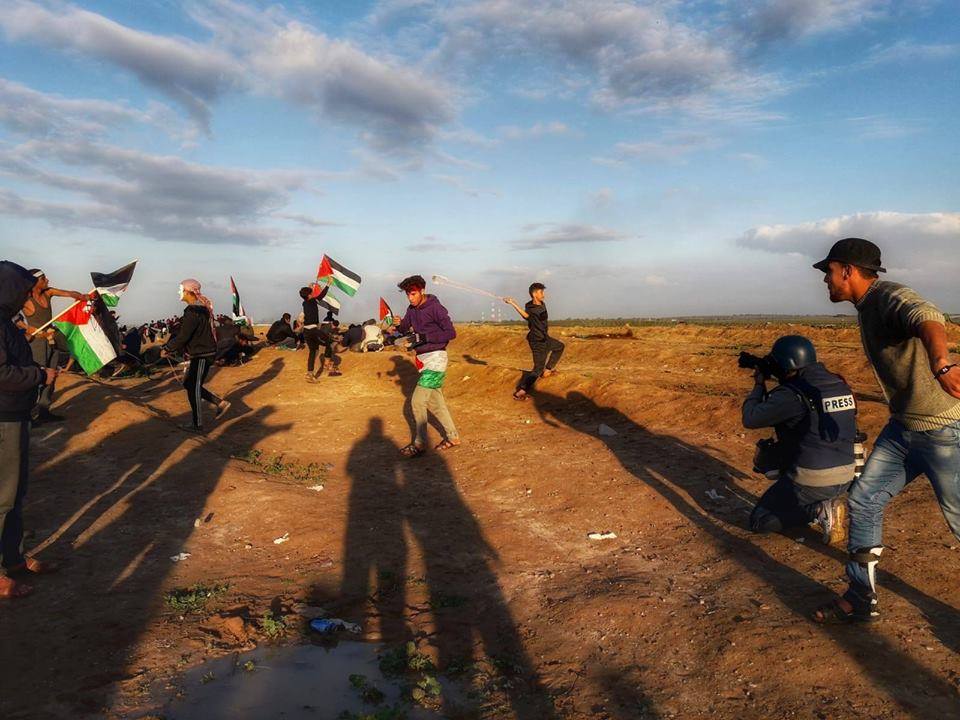 Des scènes des manifestations en cours de la Grande Marche du Retour à la frontière de Gaza, aujourd'hui4