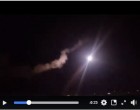 [Vidéo] | La DCA syrienne intercepte des missiles lancés par les avions de combat israéliens avant qu’ils atteignent leurs cibles