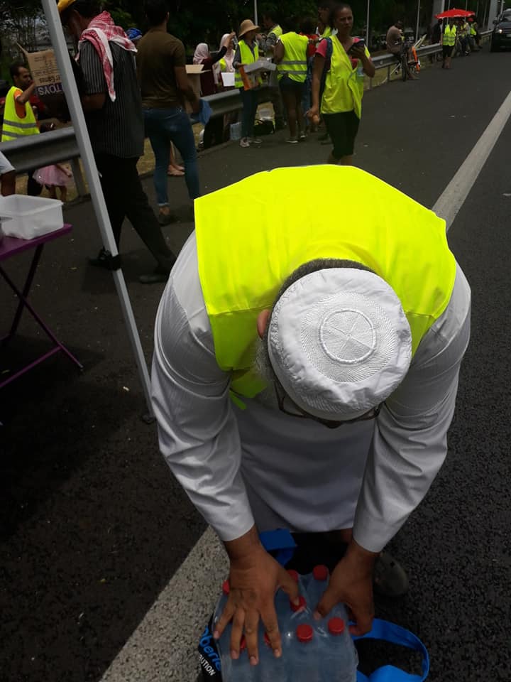 Voila le vivre ensemble sur l’Île de la Réunion, terre de France dans l'Océan Indien.1
