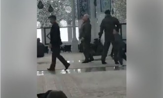 L’armée russe en Syrie – Les soldats russes visitent le sanctuaire de Sayyeda Zaynab (AS) à Damas