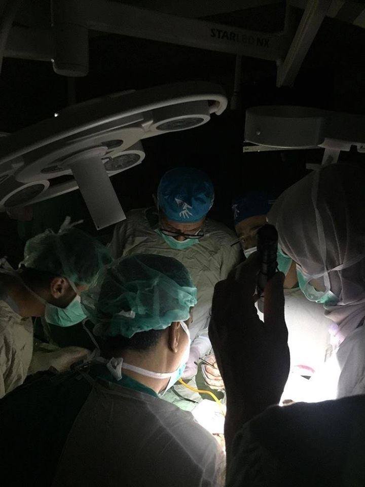 Vous imaginez qu'il faut faire une opération dans l'obscurité 3