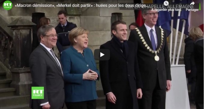 Macron humilié devant Merkel à Aix-la-Chapelle