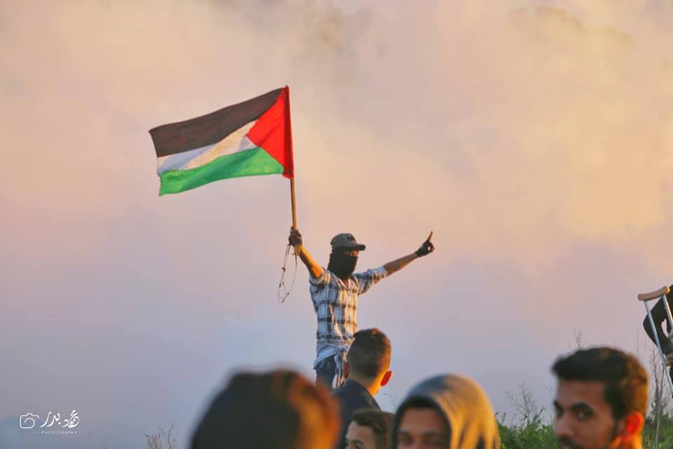 Photos de la Grande MArche du Retour de vendredi montrant de lourdes tirs de gaz lacrymogène sur les manifestants Palestiniens.3