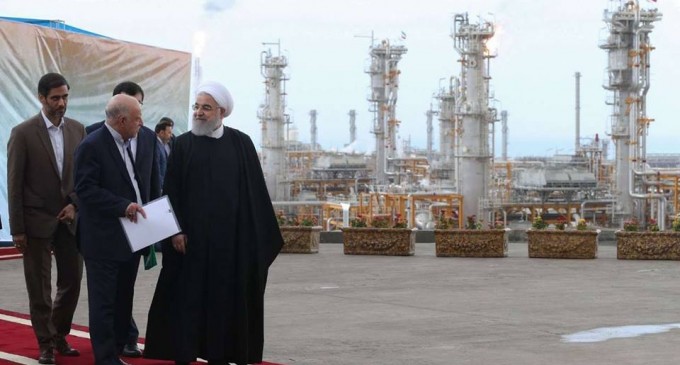 Le Président Rouhani a inauguré de nouvelles phases de Pars jenobi.