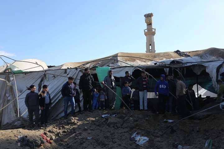 Ruines de la mosquée Omar Bin Abdul-Aziz, dans le nord de la bande de Gaza, ciblée par des avions israéliens hier soir2