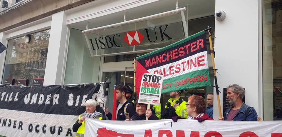 De nombreux anglais à Manchester ont défilé samedi en solidarité avec la Grande Marche du Retour à Gaza.2