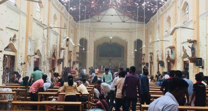 Une centaine de morts et plus de 200 blessés et hospitalisés suite à 6 explosions dans des églises et des hôtels au Sri Lanka !