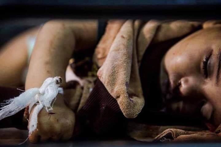 Depuis hier, 10 palestiniens, dont une femme, son fœtus, et une fille d'un an de la même famille, ont été tués par des frappes aériennes israéliennes. 93 civils ont été blessés.