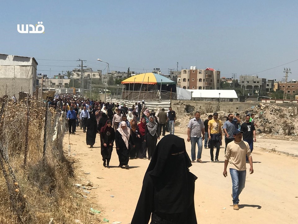 Des milliers de palestiniens se sont rendu aux frontières de la bande de Gaza pour réclamer leur droit de retourner dans leurs maisons3