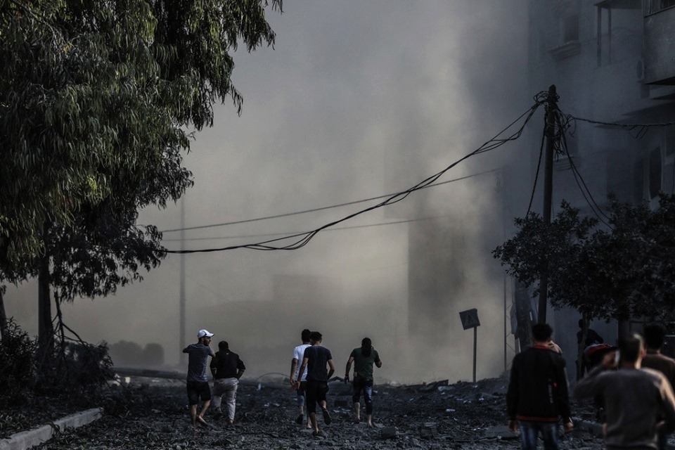 Horribles scènes de destruction laissées par les frappes aériennes israéliennes sur les bâtiments résidentiels à Gaza.3
