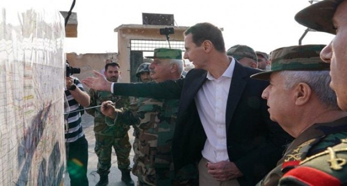 Le président Assad inspecte des soldats de l’armée sur les lignes de front d’Idlib : Erdogan a volé le blé et le pétrole de la Syrie, maintenant il vole les terres !!!