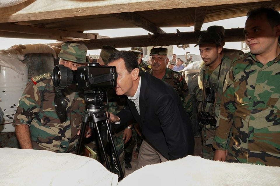 Le président Al-Assad rencontre les héros de l’armée sur les lignes de front dans les banlieues d’Idlib et Hama2