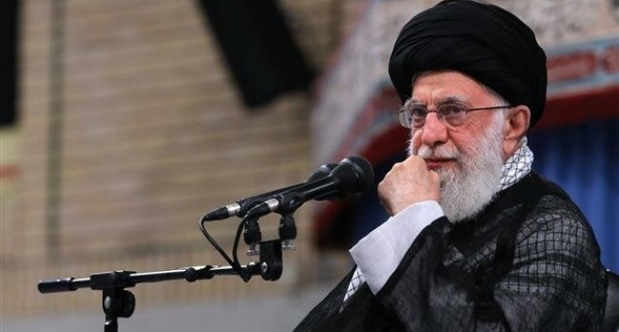 L’Ayatollah Ali Khamenei : « L’Iran ne construira pas, ne stockera pas et n’utilisera pas d’armes nucléaires interdites par l’islam »