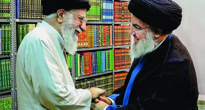 EXCLUSIF : Une nouvelle photo montre la récente rencontre de Sayyed Nasrallah avec l’Imam Khamenei