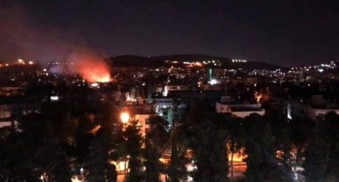 L’armée syrienne intercepte plusieurs missiles israéliens sur une base aérienne stratégique à Damas