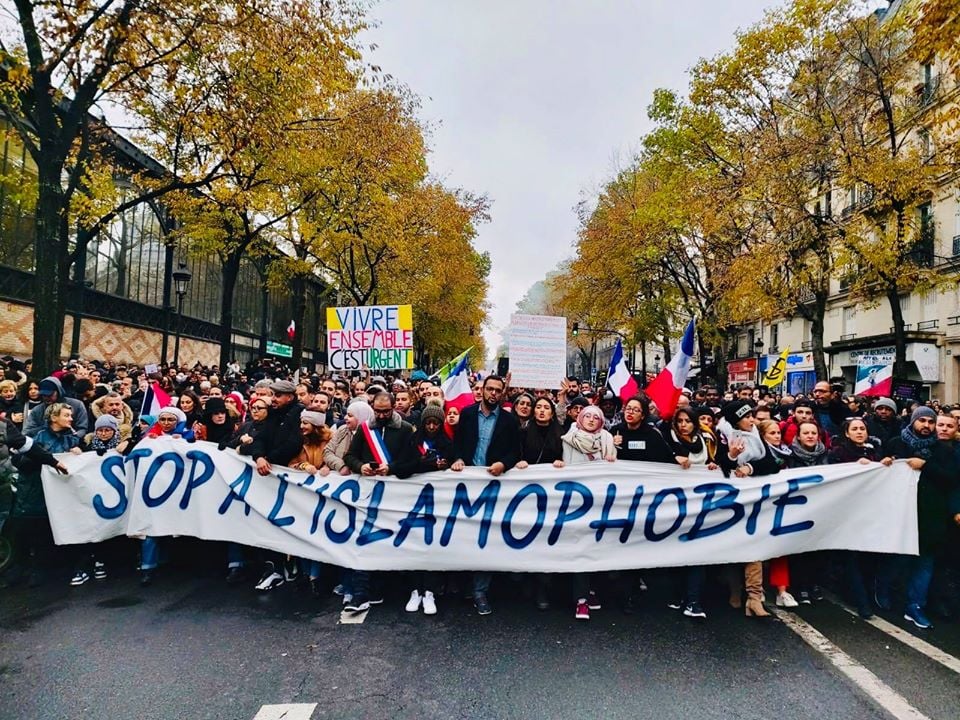 Quelques images fortes de la Marche contre l'Islamophobie, hier 10 Novembre qui a réunit des dizaines de milliers de Français1