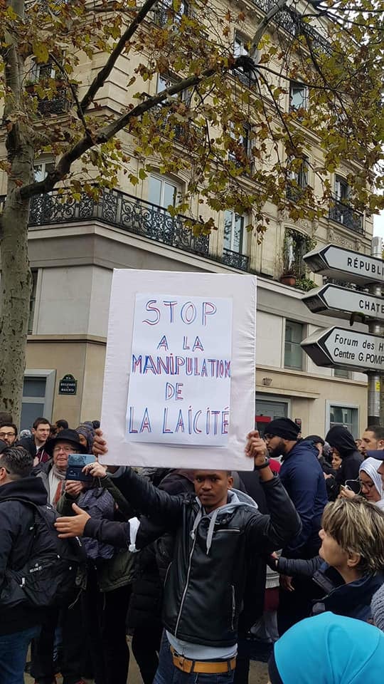 Quelques images fortes de la Marche contre l'Islamophobie, hier 10 Novembre qui a réunit des dizaines de milliers de Français3