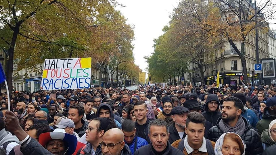 Quelques images fortes de la Marche contre l'Islamophobie, hier 10 Novembre qui a réunit des dizaines de milliers de Français4