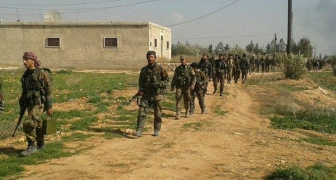 L’Armée syrienne marque une nouvelle avancée dans le sud-est d’Idlib après le lancement d’une nouvelle attaque