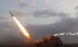 Les forces yéménites frappent un rassemblement de mercenaires saoudiens à Jawf avec un missile balistique