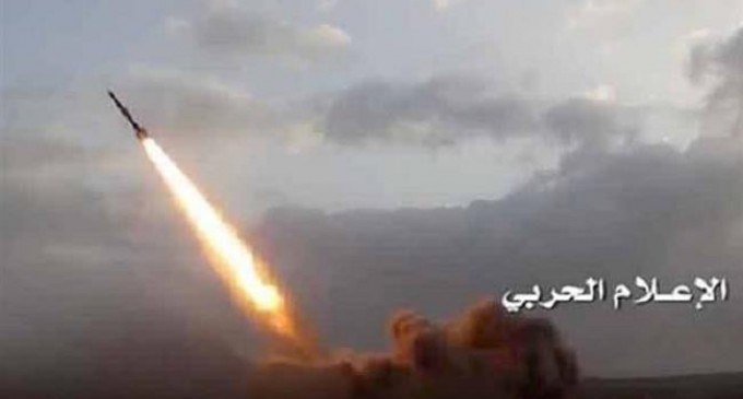 Les forces yéménites frappent un rassemblement de mercenaires saoudiens à Jawf avec un missile balistique