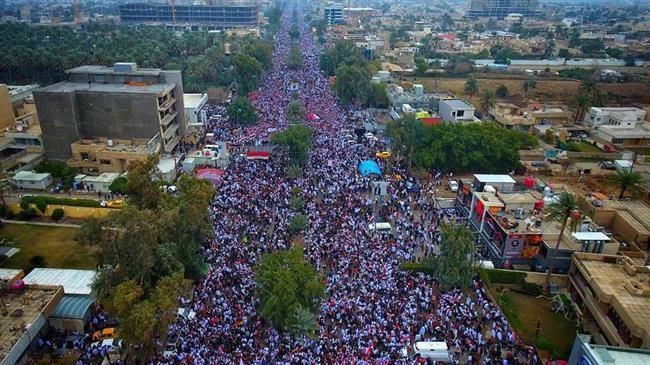 Des millions d'Irakiens défilent contre la présence américaine en Irak 7
