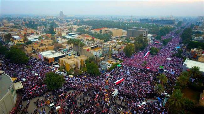 Des millions d'Irakiens défilent contre la présence américaine en Irak 8